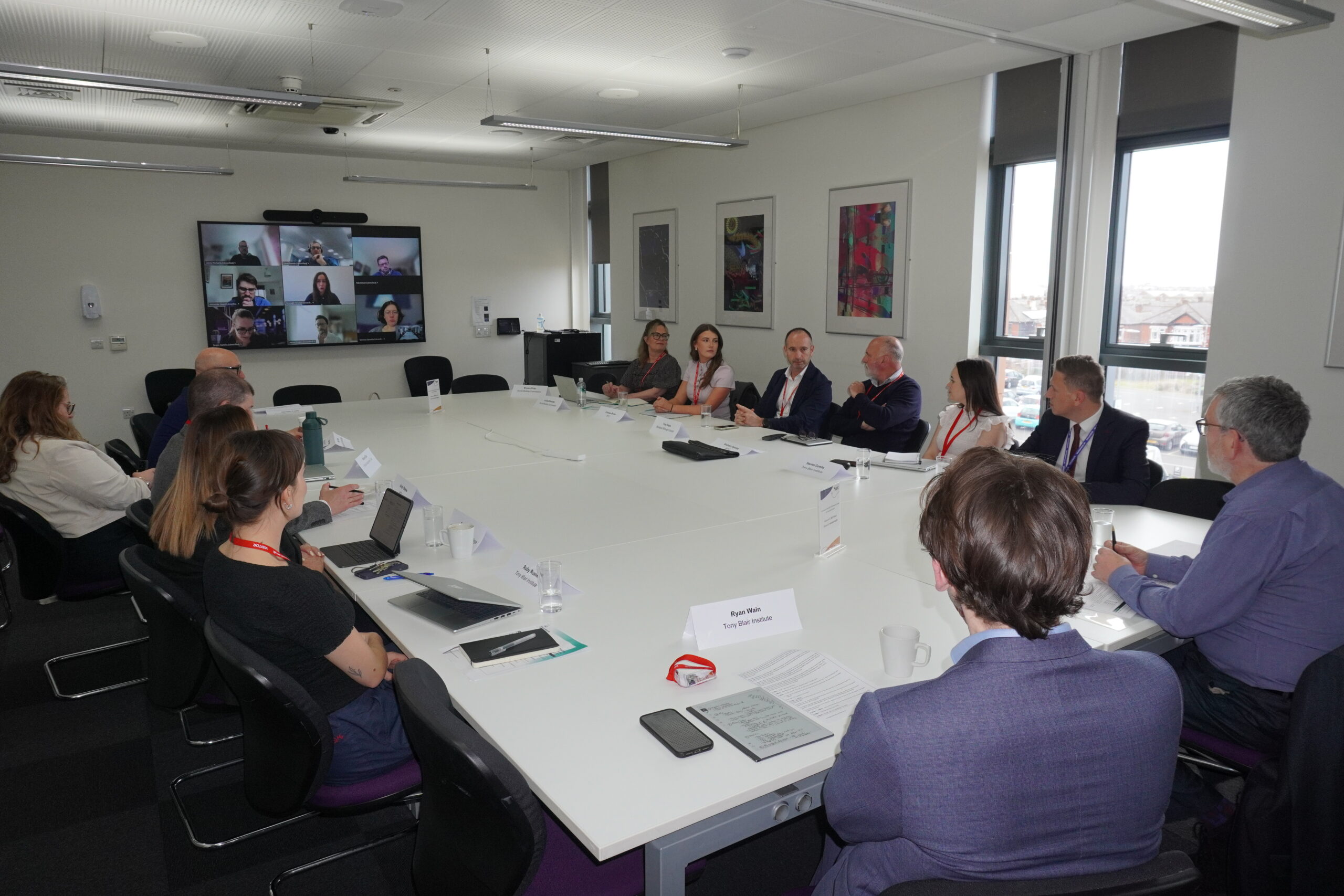 Picture of roundtable meeting